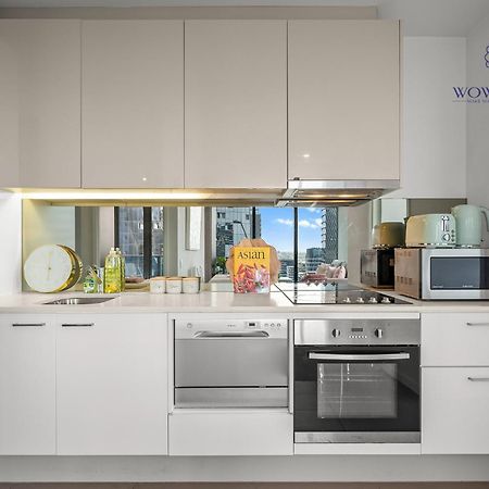 Wow Apartment On Spencer Melbourne Exteriör bild